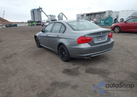 2011 BMW 328I xDrive z USA, uszkodzony, nr VIN WBAPK5C50BF124375